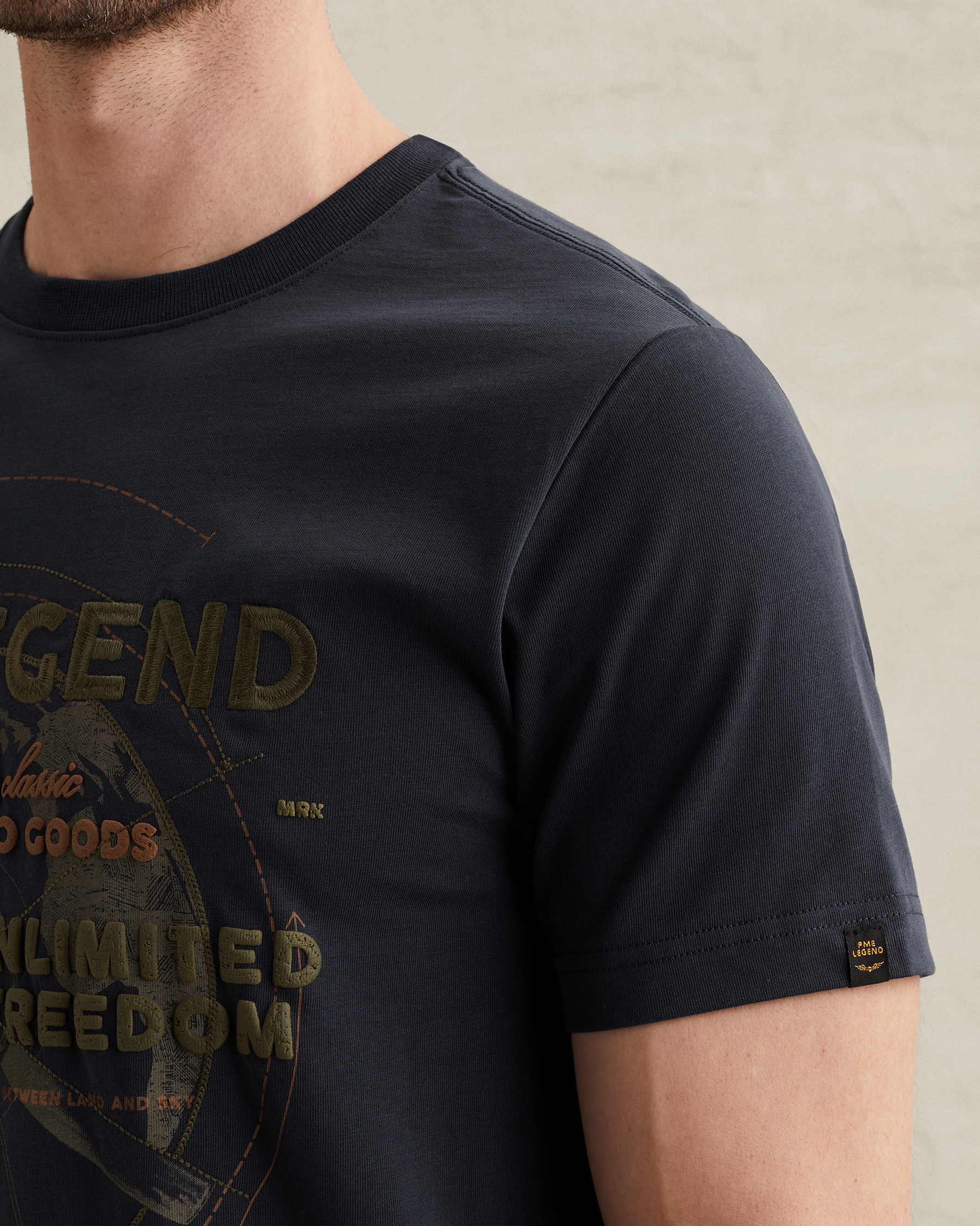 PME Legend T-shirt in cotton jersey with artworkx