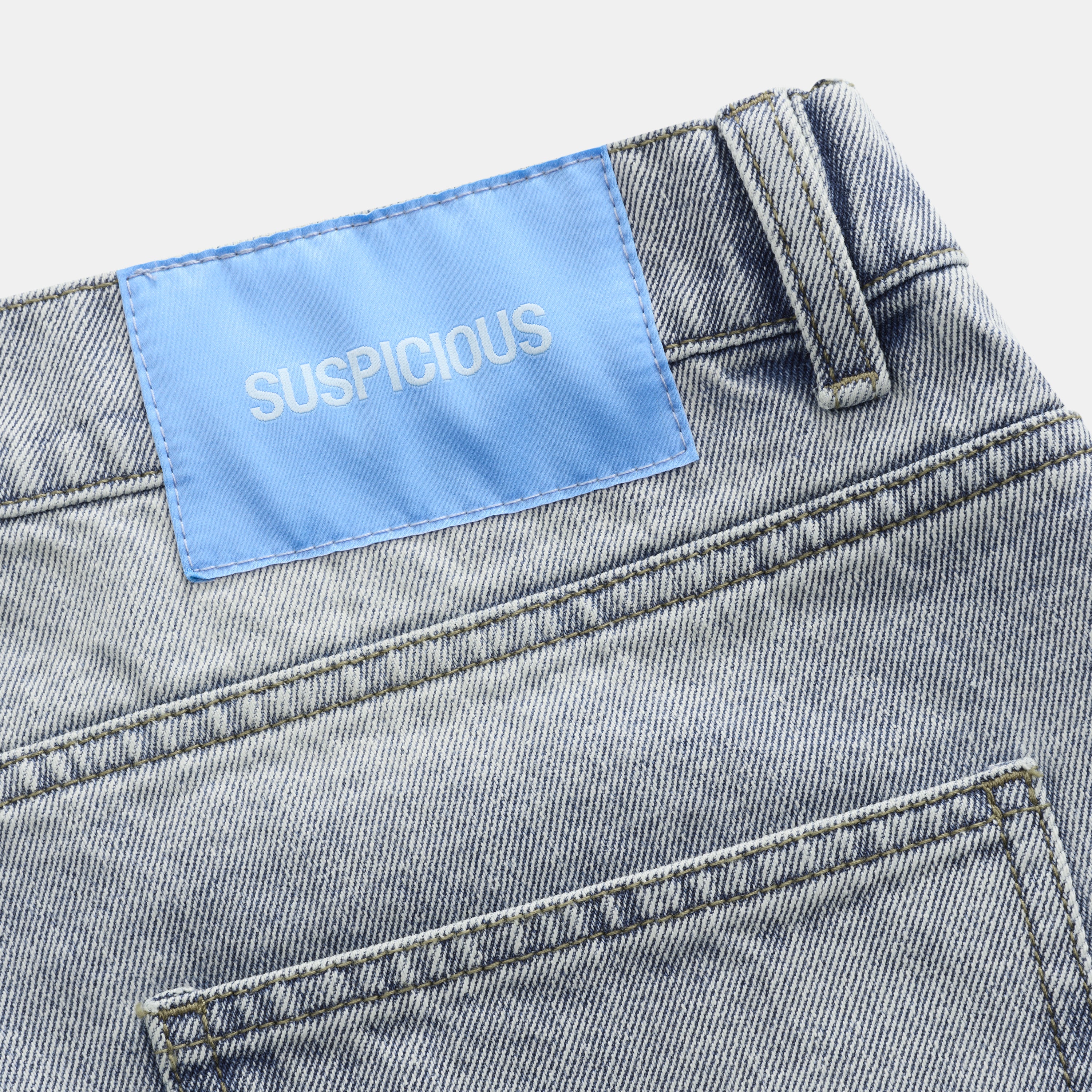 Suspicious Antwerp Winter 5 / Essentials Roomie Jeans - Bleached