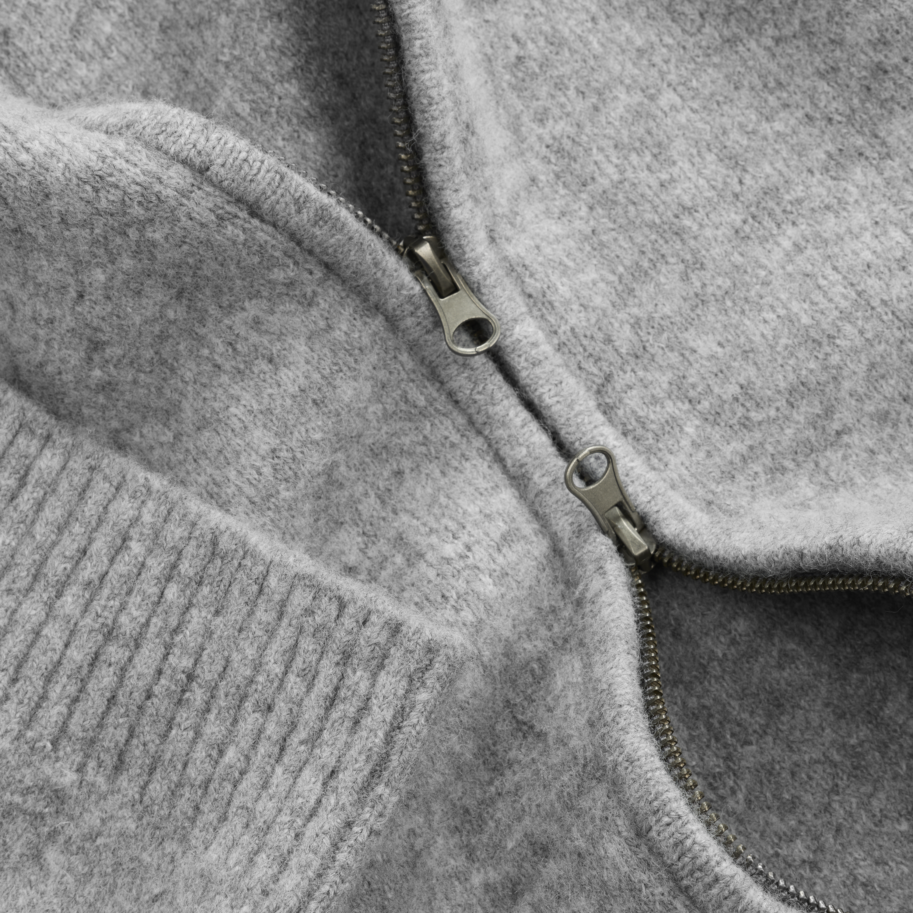Suspicious Antwerp Winter1 / Core Knitted Zipped Hoodie - Heather Grey