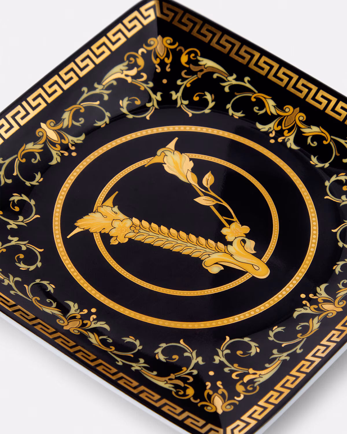 Versace Virtus Gala Square Plate 4.7