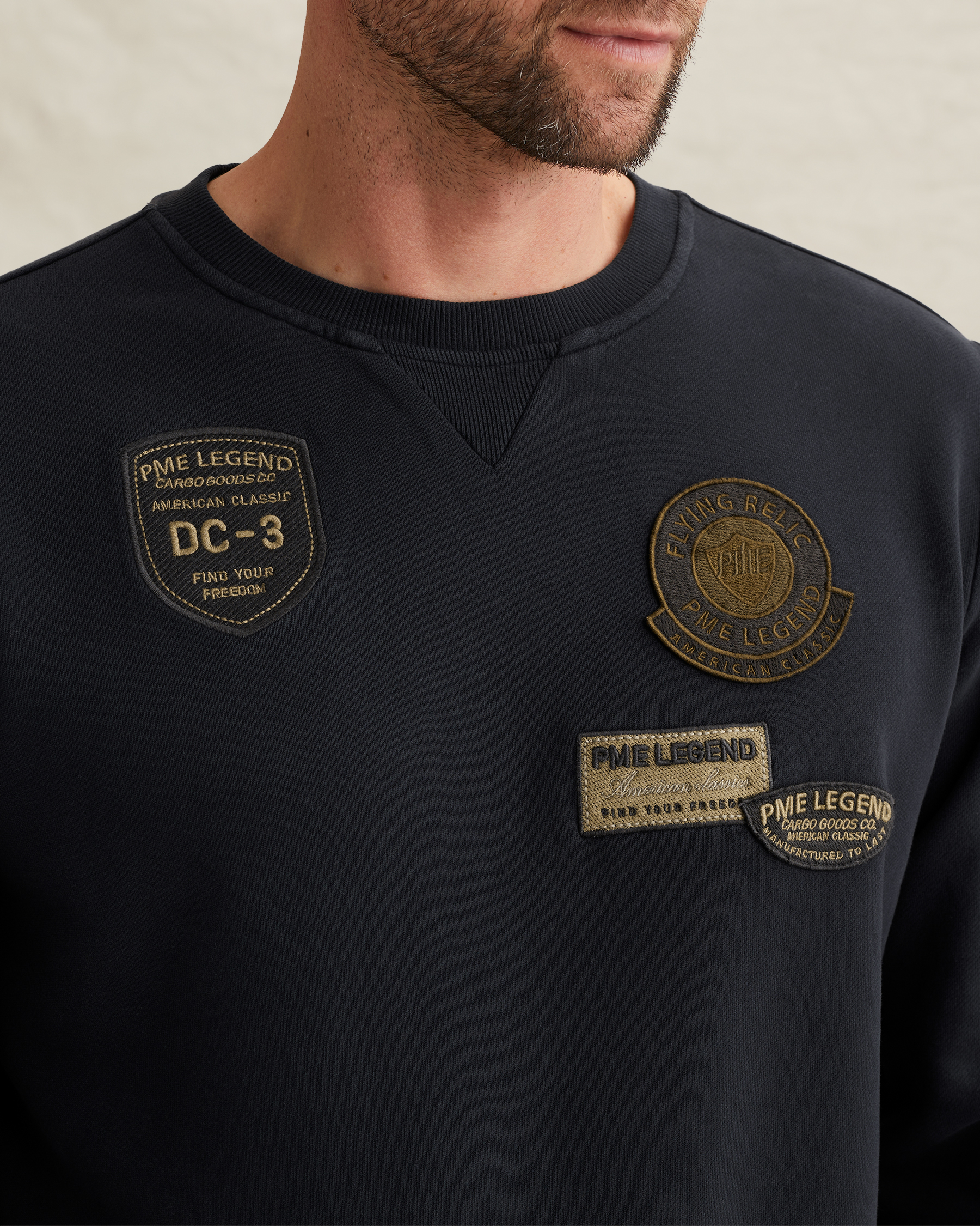 PME Legend Sweatshirt with badges and garment-dye washx