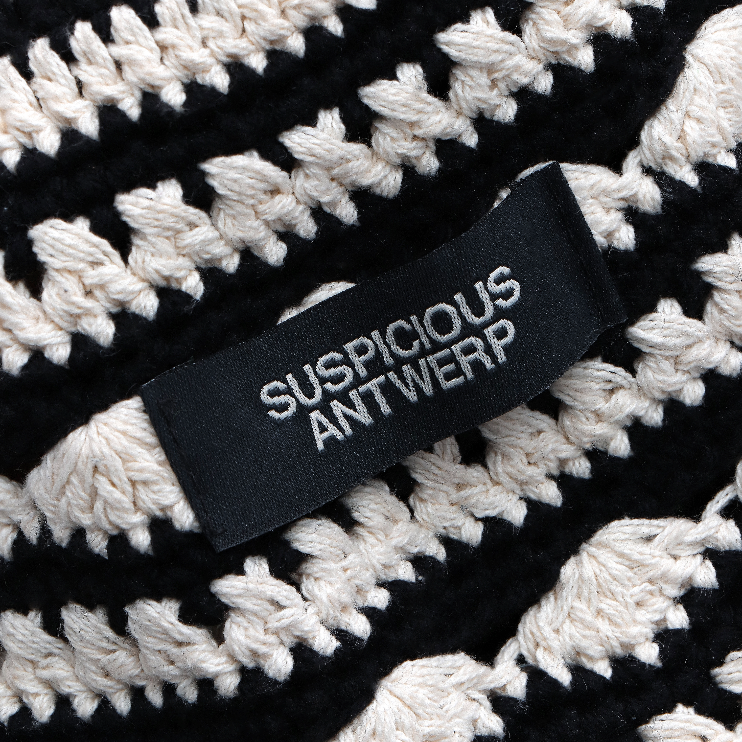 Suspicious Antwerp SS24 / The Striped Crochet Hat - Black
