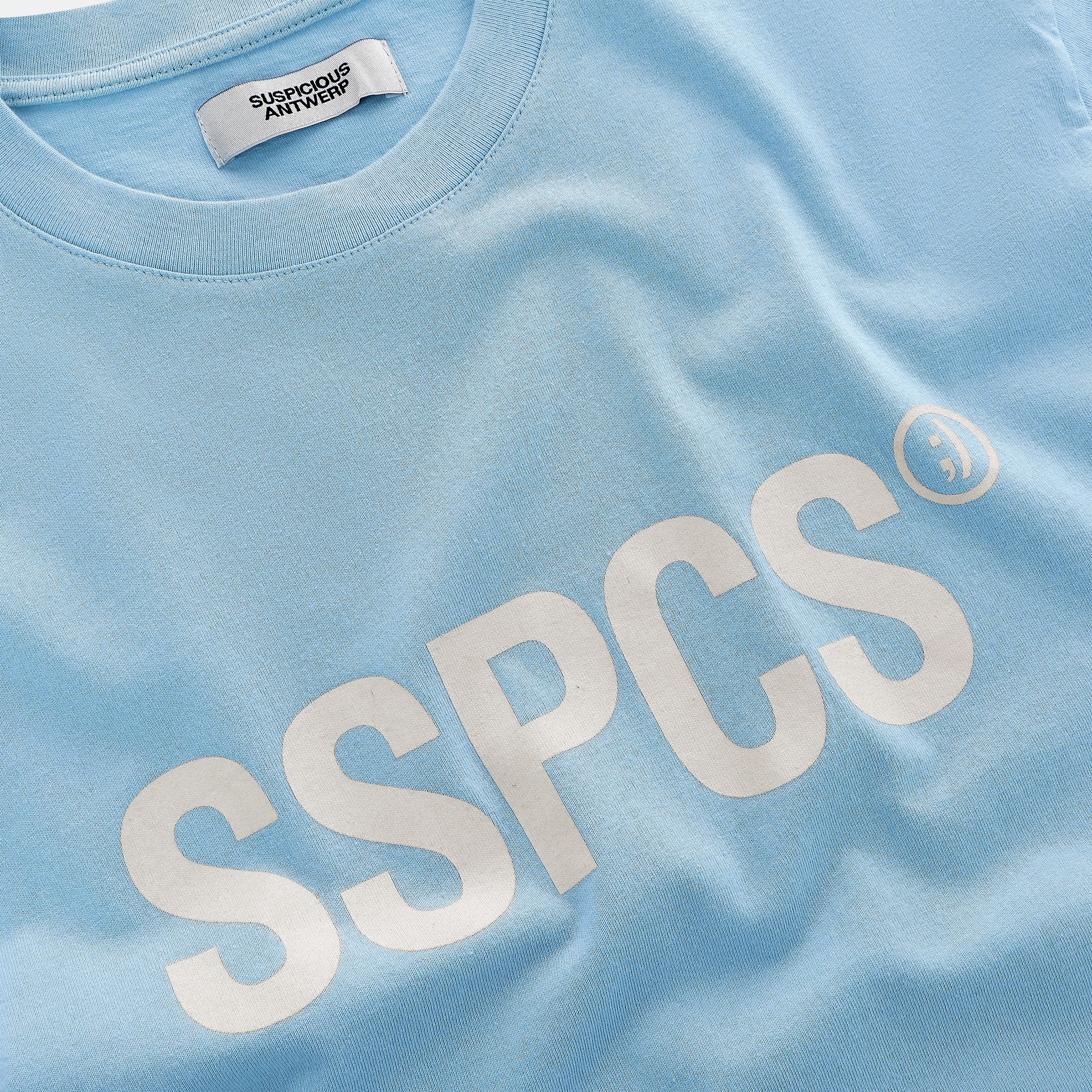 Suspicious Antwerp (SS24) The Smiley Tee - Coral Blue