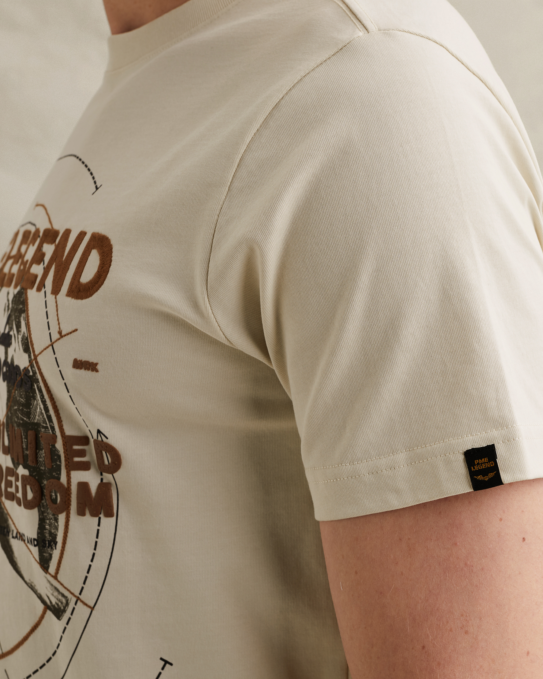 PME Legend T-shirt in cotton jersey with artworkx