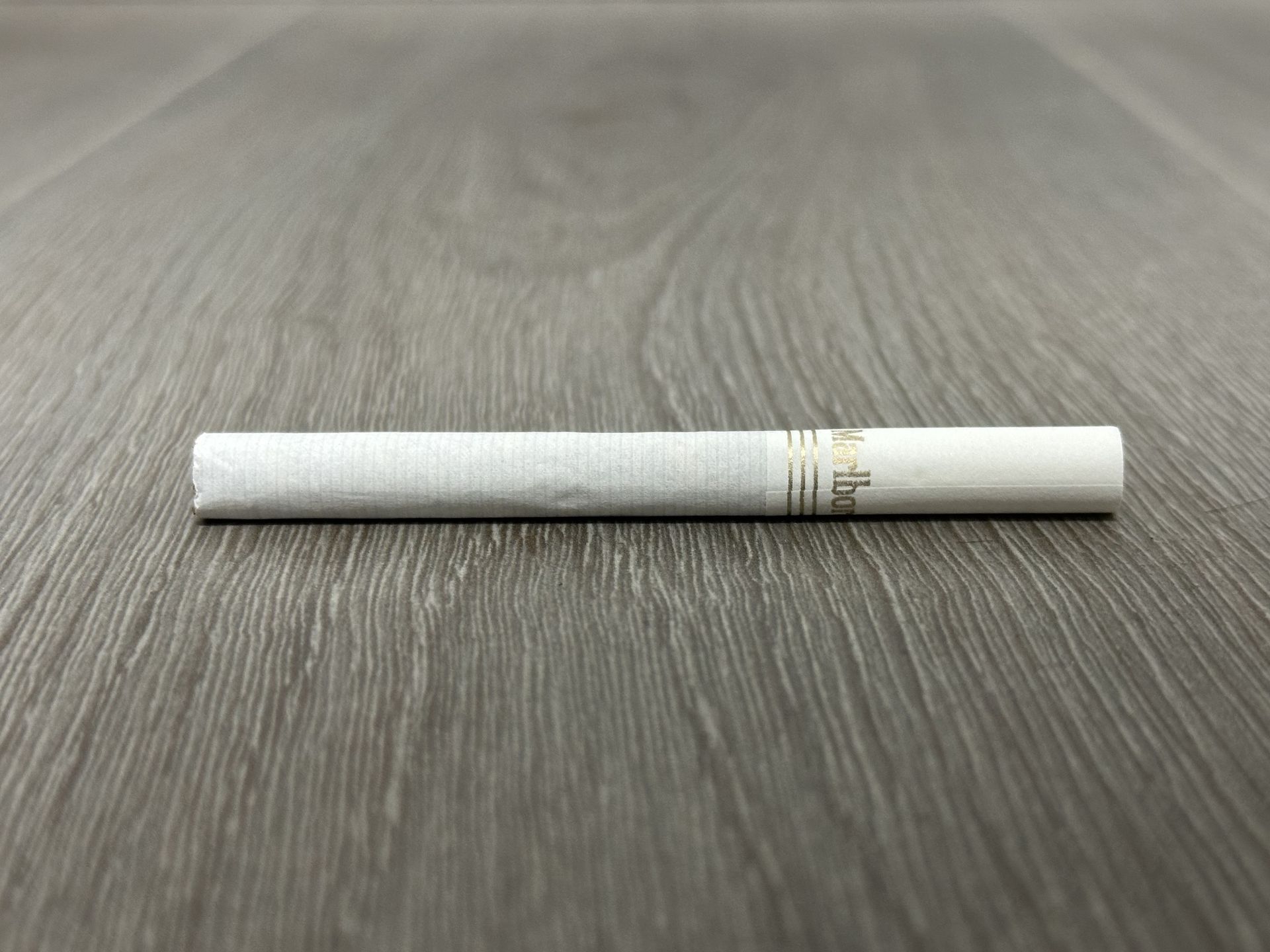 Marlboro Gold US Edition (Hard White)Nicotine content 0.7mg, tar content 8mg