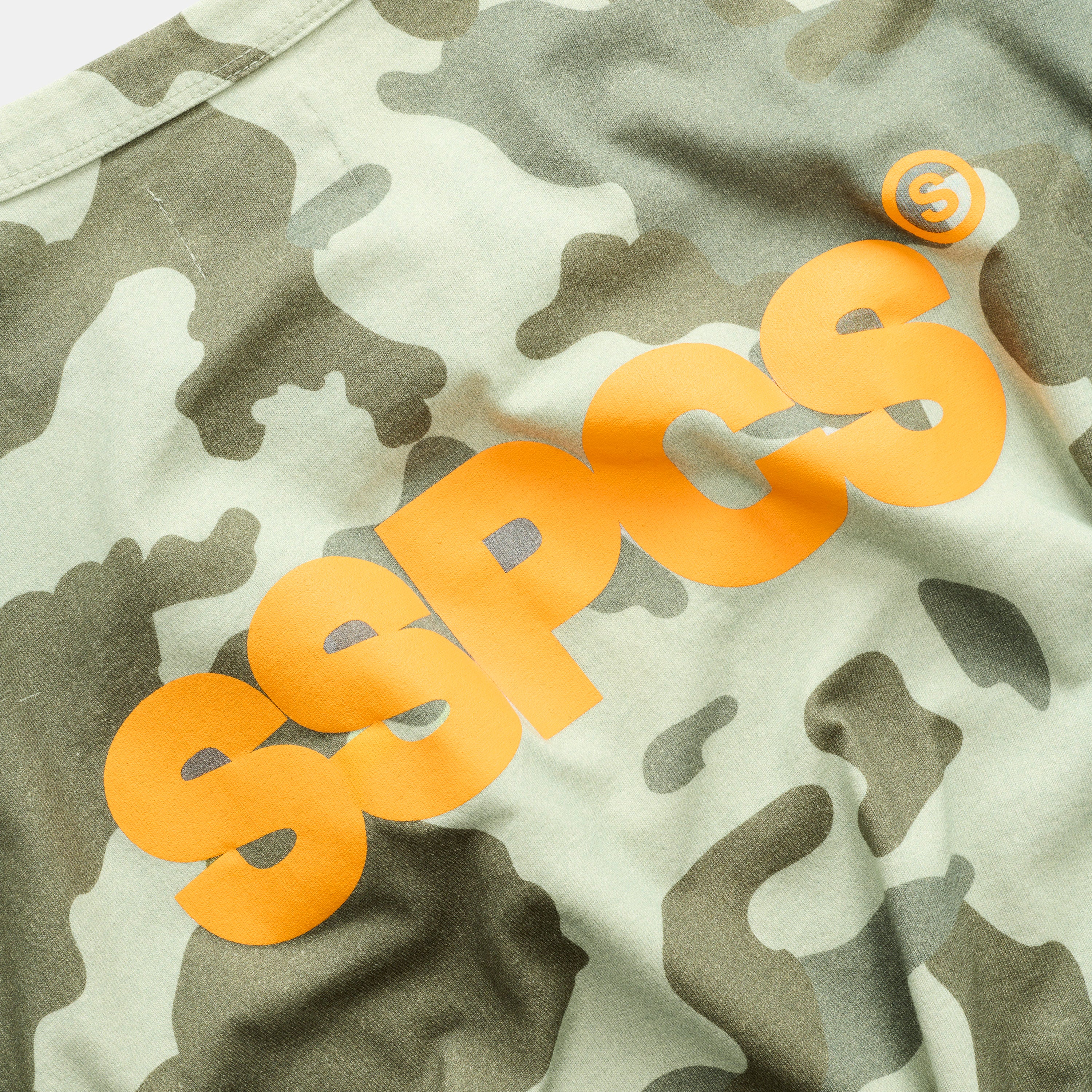 Suspicious Antwerp Fall / Camo Tee - Green