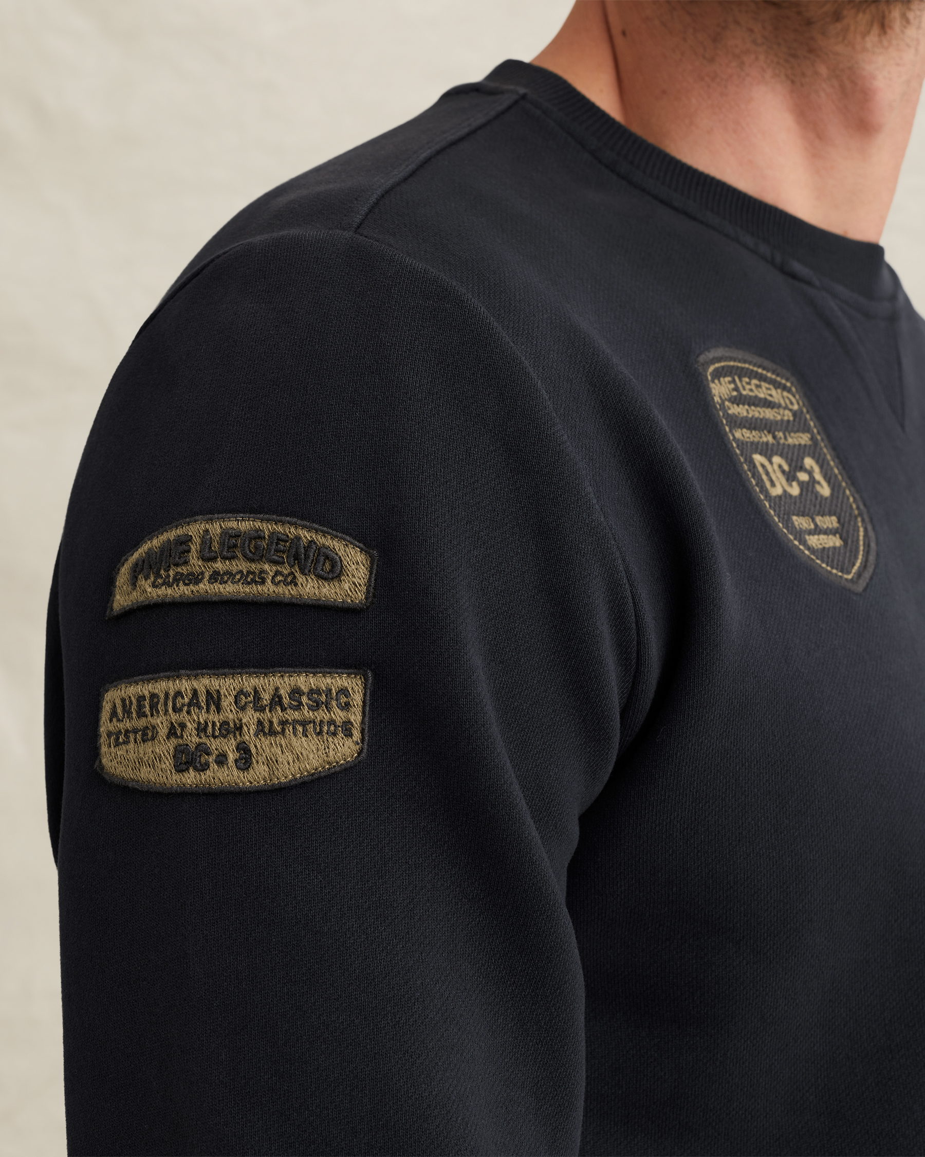 PME Legend Sweatshirt with badges and garment-dye washx